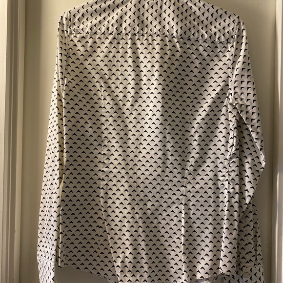 Banana Republic Tailored Non-Iron Shirt - Picture 4 of 4